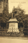 3996 Gezicht op het standbeeld Jan van Nassau (Munsterkerkhof) te Utrecht.N.B.: In 1912 is de straatnaam Munsterkerkhof ...